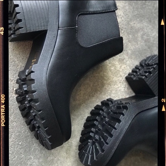 Soda Shoes - Size 10 Soda Jaber Black Lug Sole Combat Boot